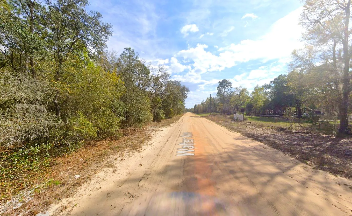 0.22 Acres Lot to Build Near Lakes, Mobile Home Allowed