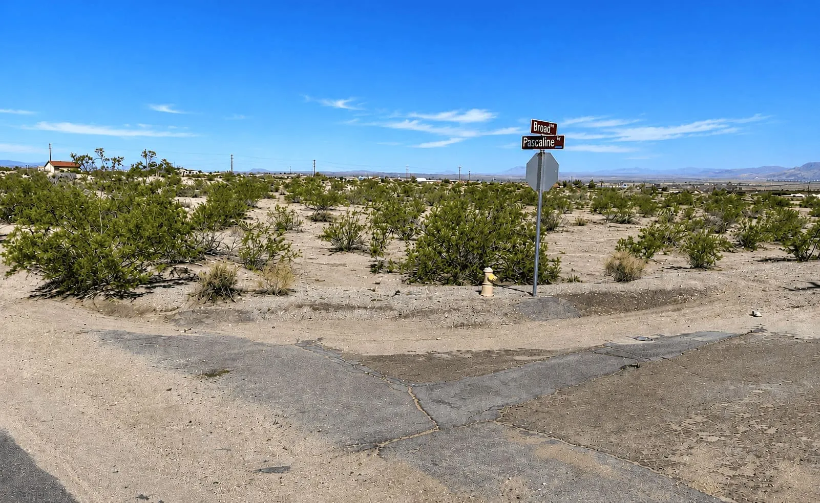 0.18-Acre Corner Lot Near Joshua Tree – 2 Minutes to Highway 62