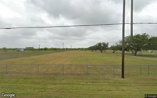 1.53 Acres in Woodsboro - Refugio County, TX - Image 4