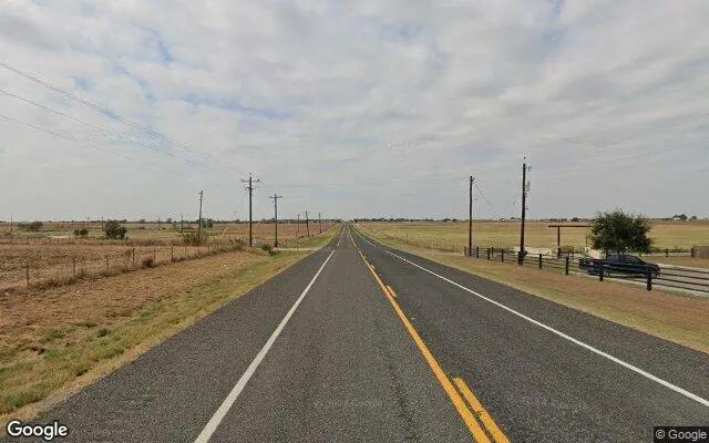 Decorative background for 1.5 Acres in Gonzales - Gonzales County, TX image 5