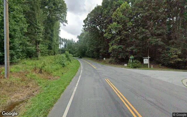 Decorative background for 3.5 Acres in Farmville - Prince Edward County, VA image 6