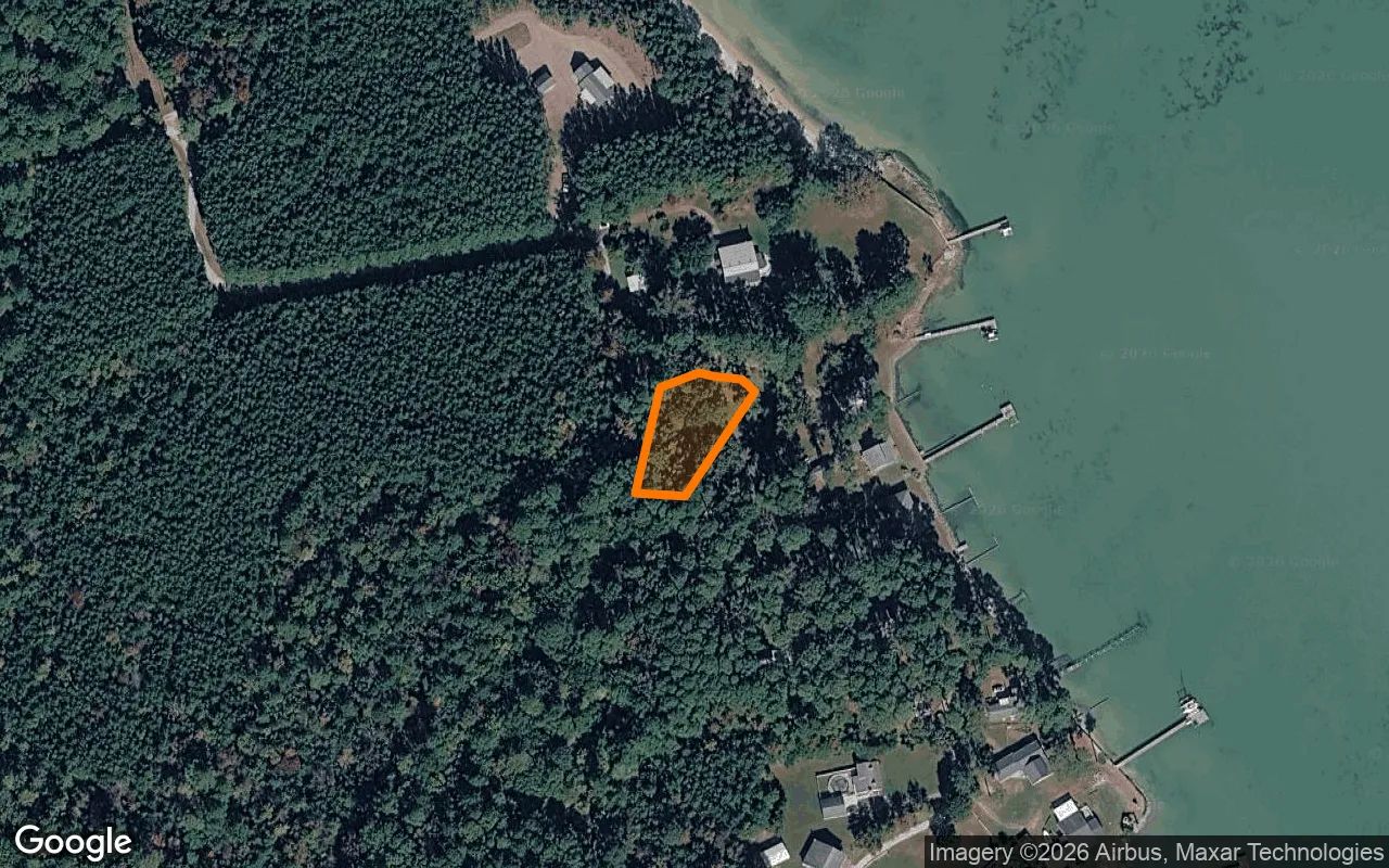 0.41 Acres in Hallieford - Mathews County, VA in Mathews County, Virginia