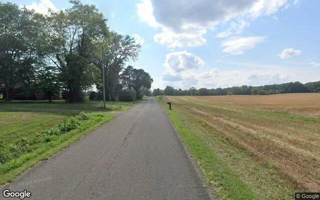 Decorative background for 1.06 Acres in Bealeton - Fauquier County, VA image 6
