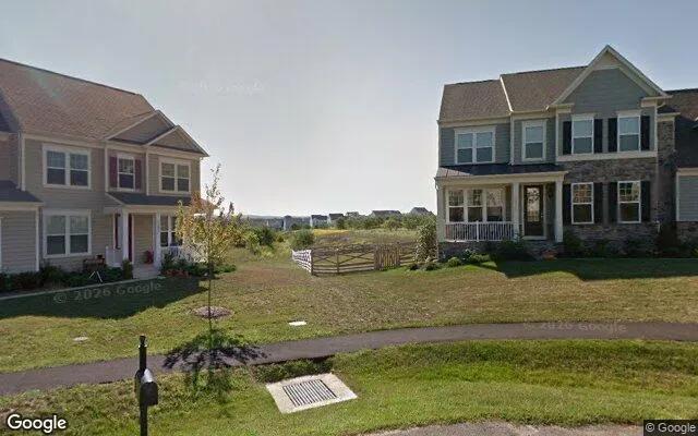 Decorative background for 1.28 Acres in Leesburg - Loudoun County, VA image 6