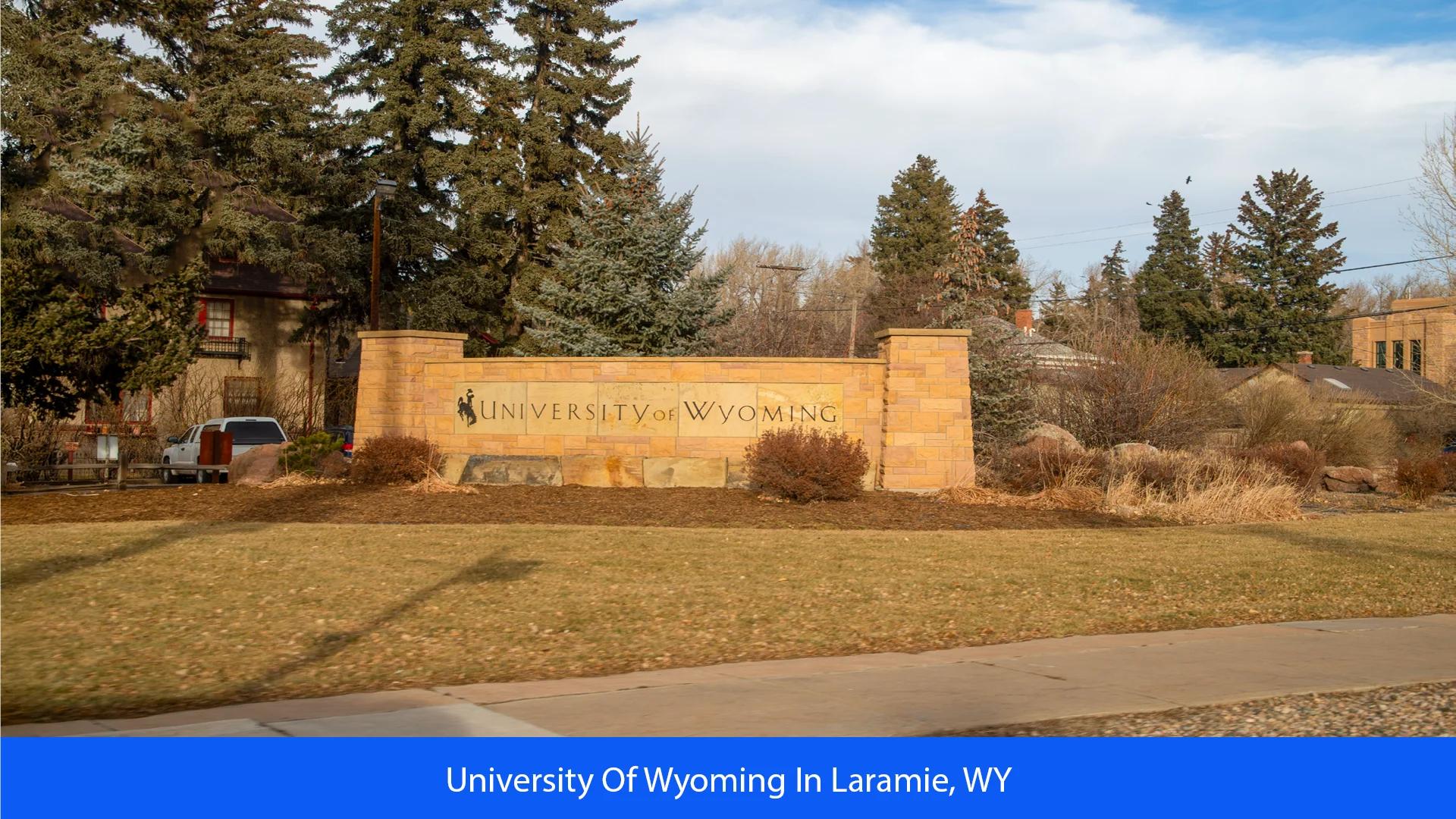 Decorative background for 36.8 Acres Of Red Rock Majesty In Larimer County, Colorado image 36