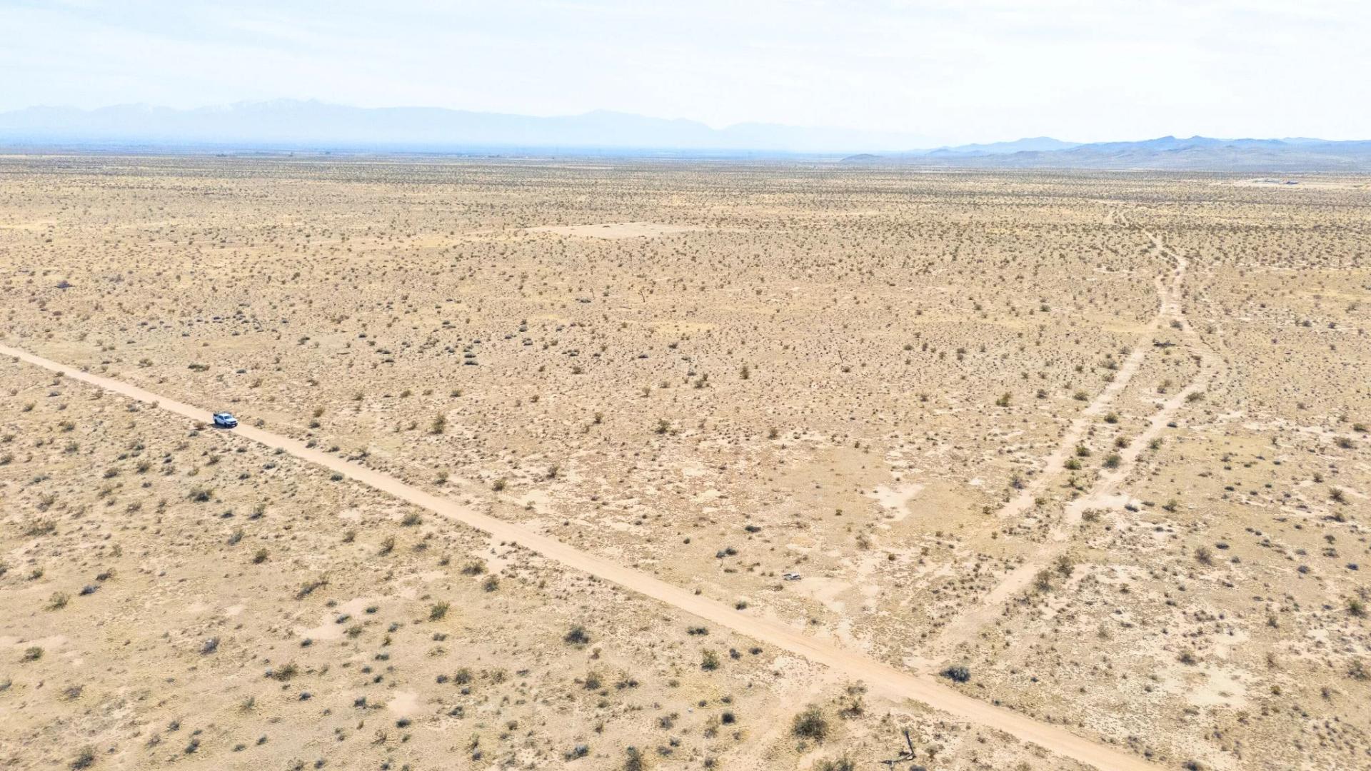 Decorative background for Need Big Desert Space? Here’s 10 Acres in Adelanto California – No HOA, No Hassles image 5