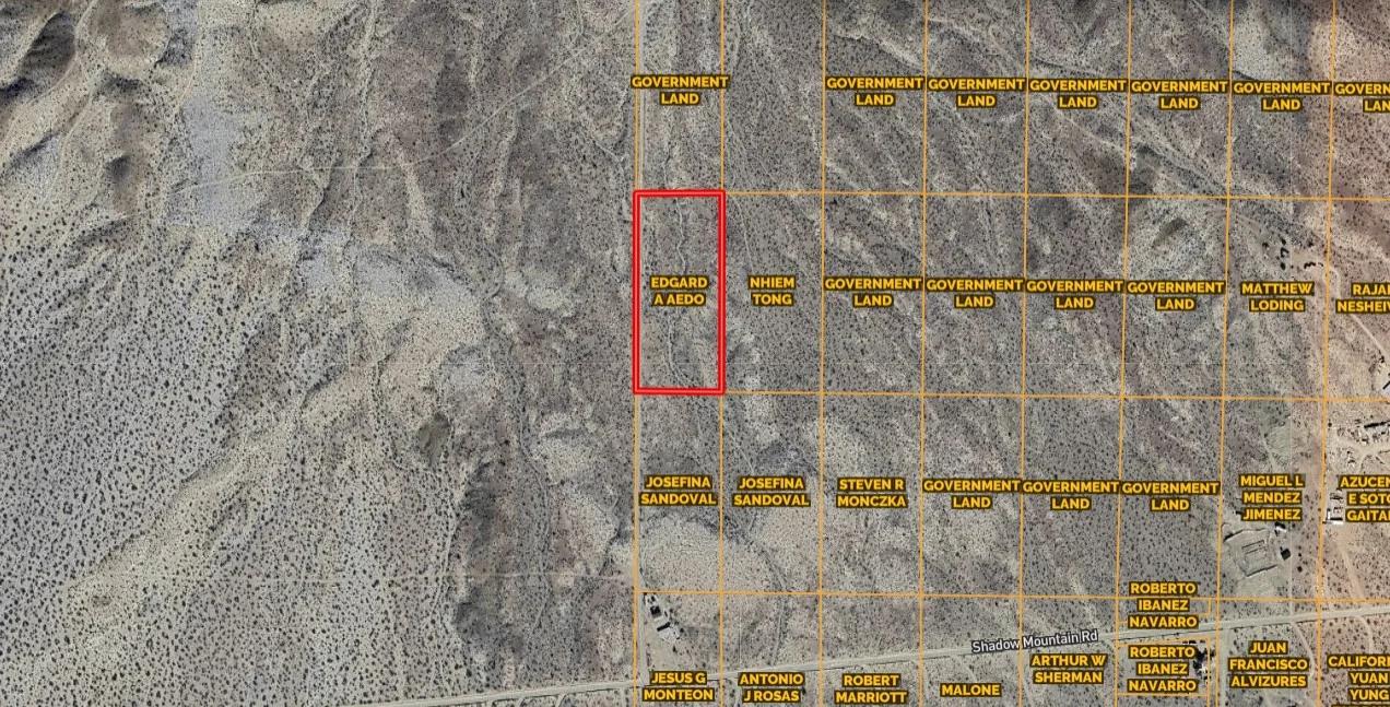Decorative background for Panoramic Mountain Views + Power — 4.76 Acres in Adelanto, CA image 14