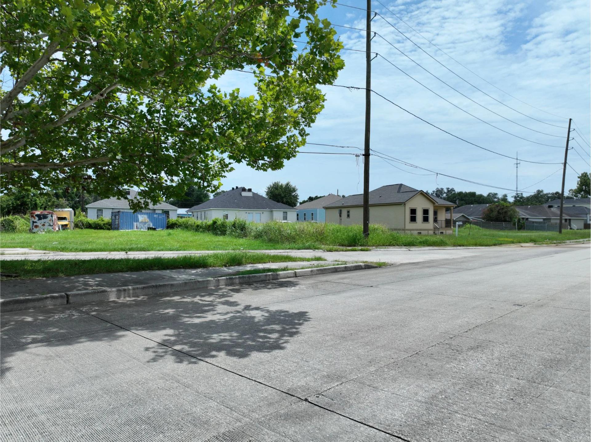 Decorative background for Live the NOLA Lifestyle – Build on 0.15 Acres in Louisiana With ALL Utilities image 9