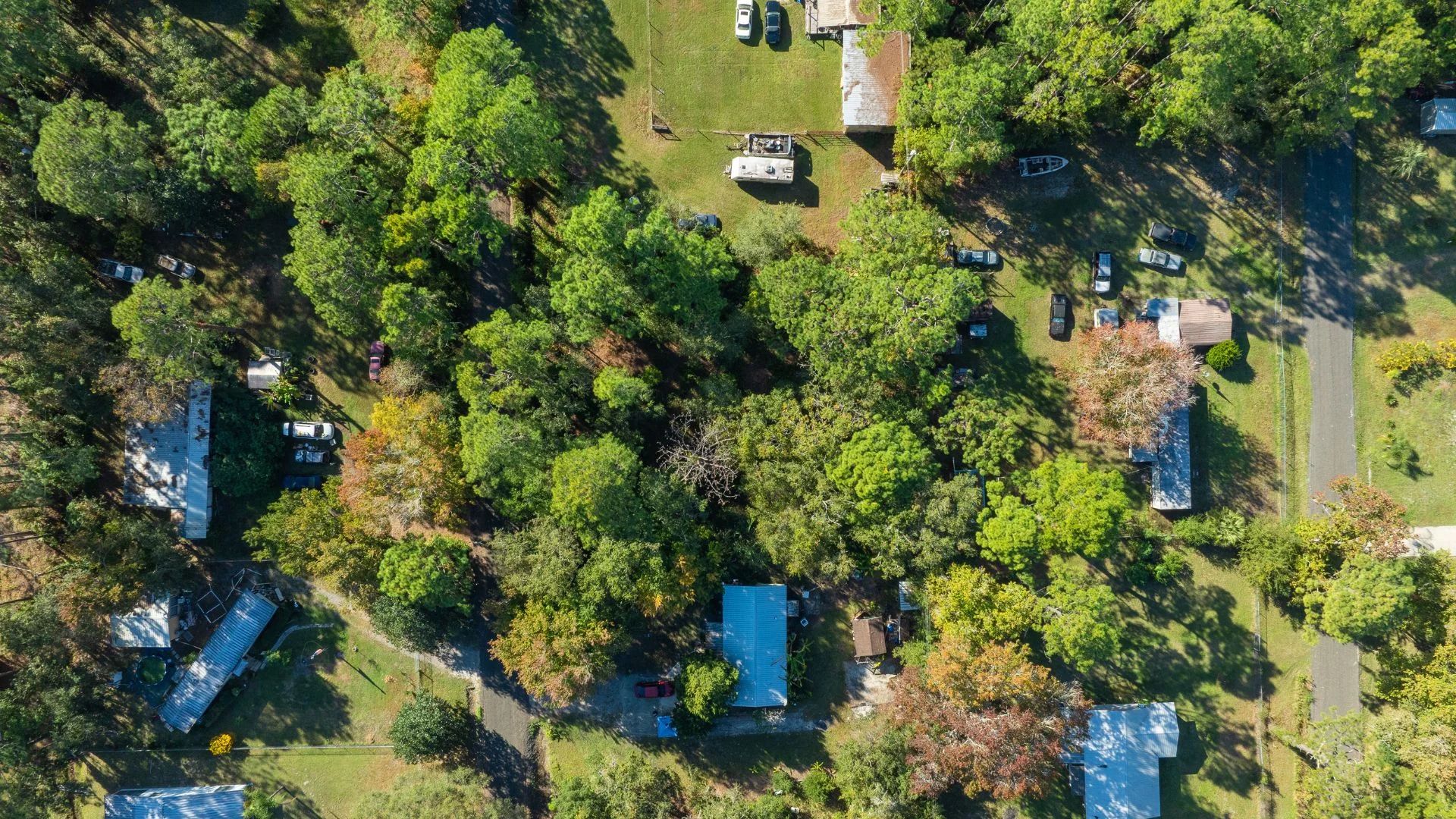 Florida Homesite Opportunity - 0.4 Acres in Crescent City, Water Nearby in Putnam County, FL