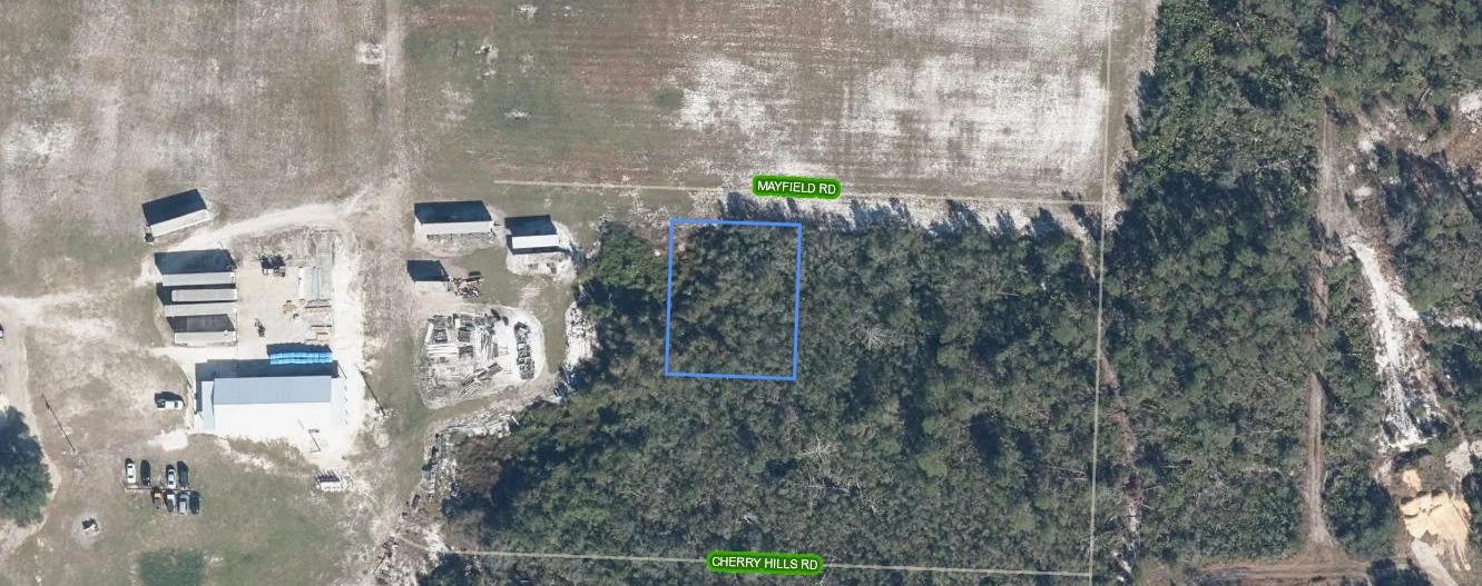 Decorative background for 2925 MAYFIELD RD, SEBRING, FL 33875 image 7