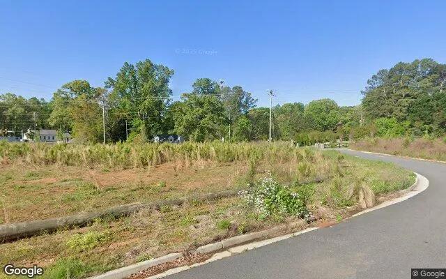3.52 Acres in Gainesville - Forsyth County, GA - Image 4