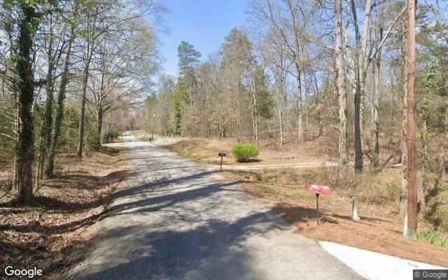 Decorative background for 0.55 Acres in Hartwell - Hart County, GA image 6