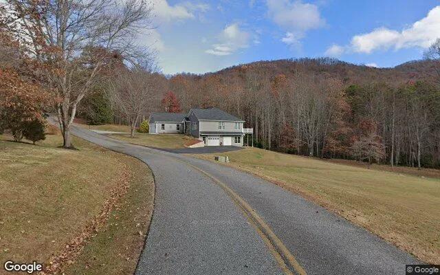 Decorative background for 1.48 Acres in Young Harris - Towns County, GA image 5