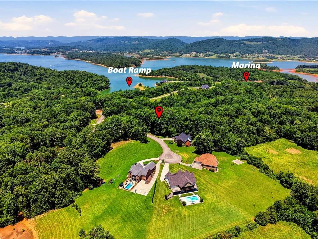 Decorative background for Cherokee Lake Access Lot image 14