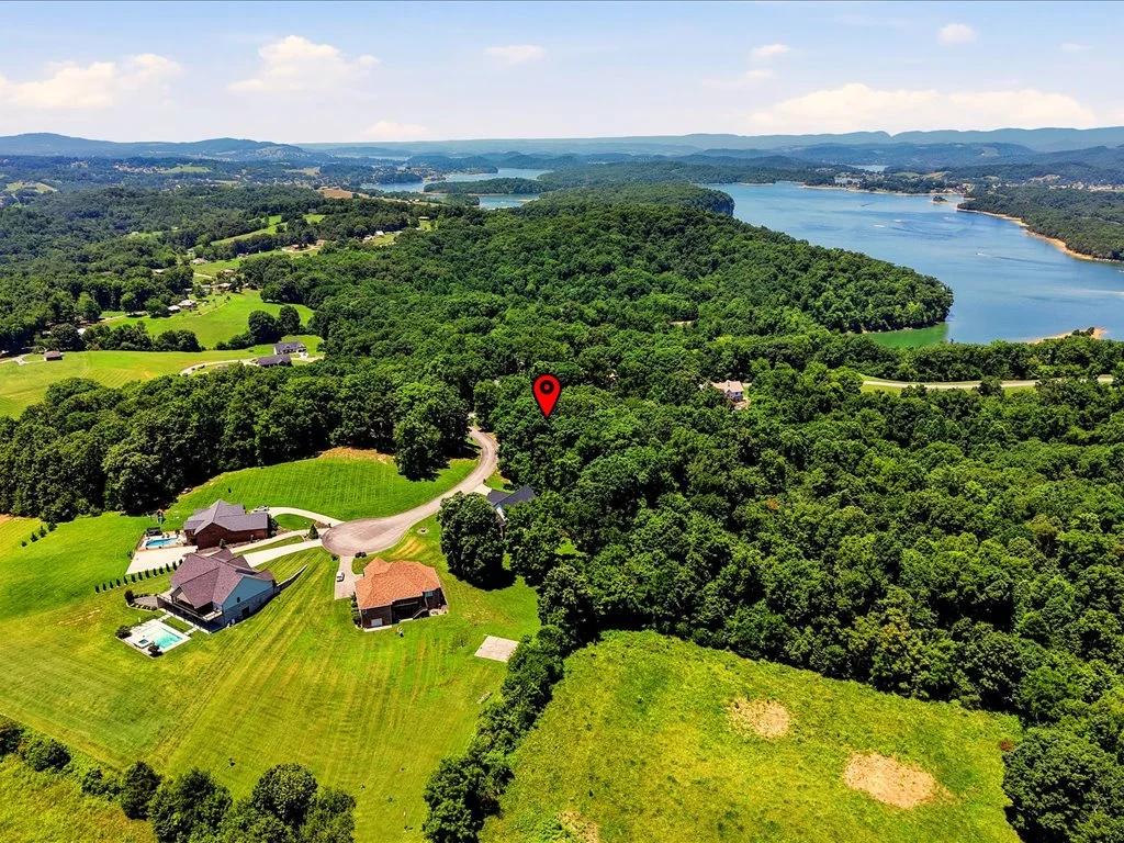 Decorative background for Cherokee Lake Access Lot image 22