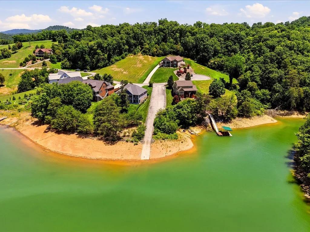 Decorative background for Cherokee Lake Access Lot image 40