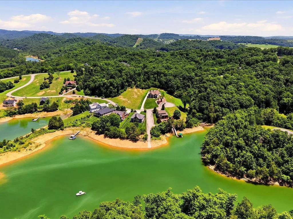 Decorative background for Cherokee Lake Access Lot image 44