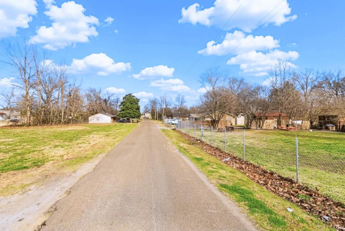 0.03 Downtown Clarksdale Lot - Image 2