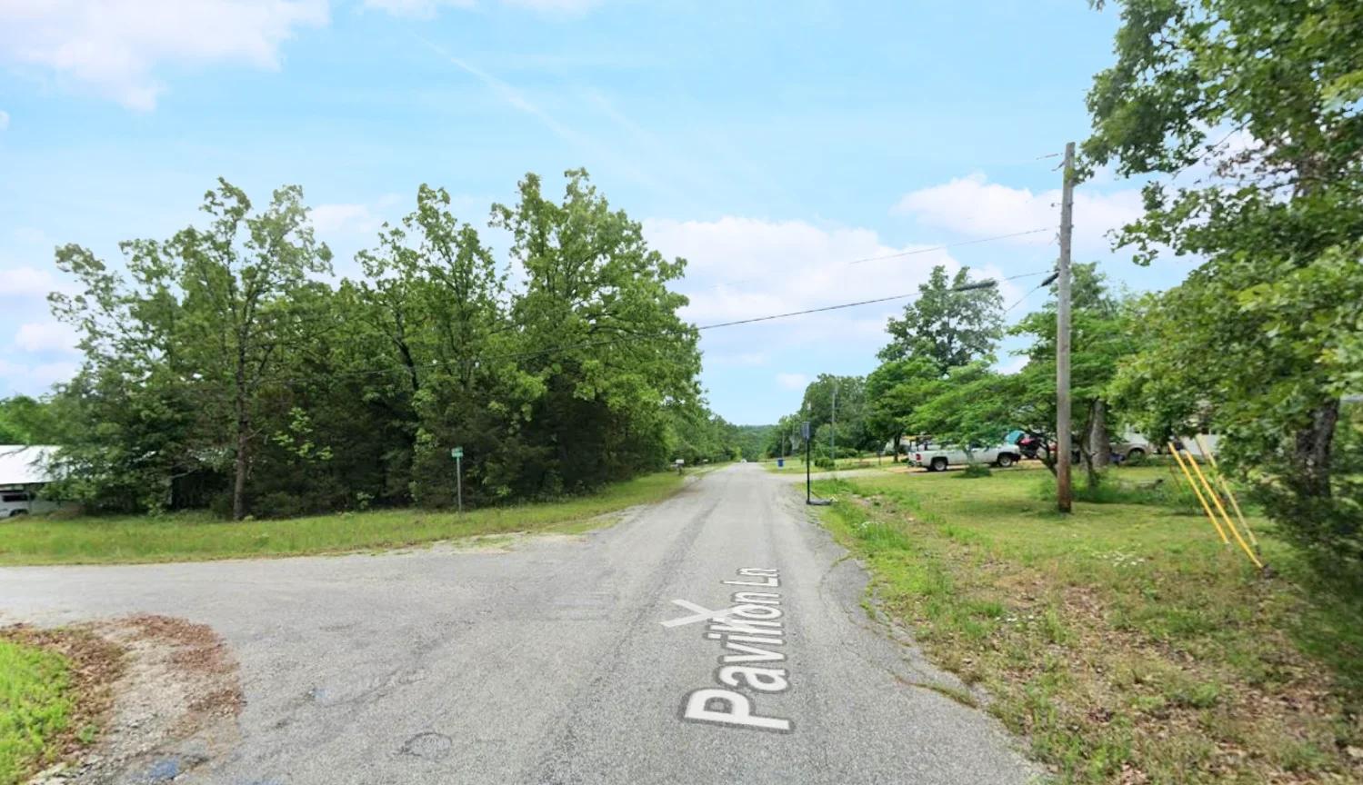 0.88-Acre Lot for Sale in Horseshoe Bend, AR - Image 4