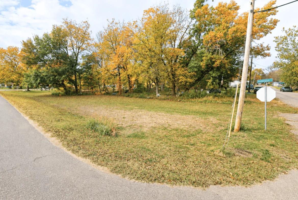 Decorative background for 0.06-Acre Corner Lot for Sale image 5